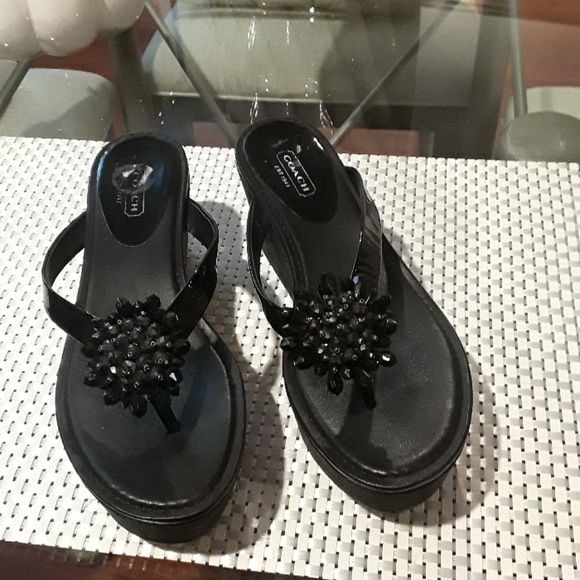 Coach Platform "Norice" Flip Flop Sandals - Picture 2 of 2